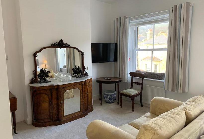 민박 Ventnor Bay House