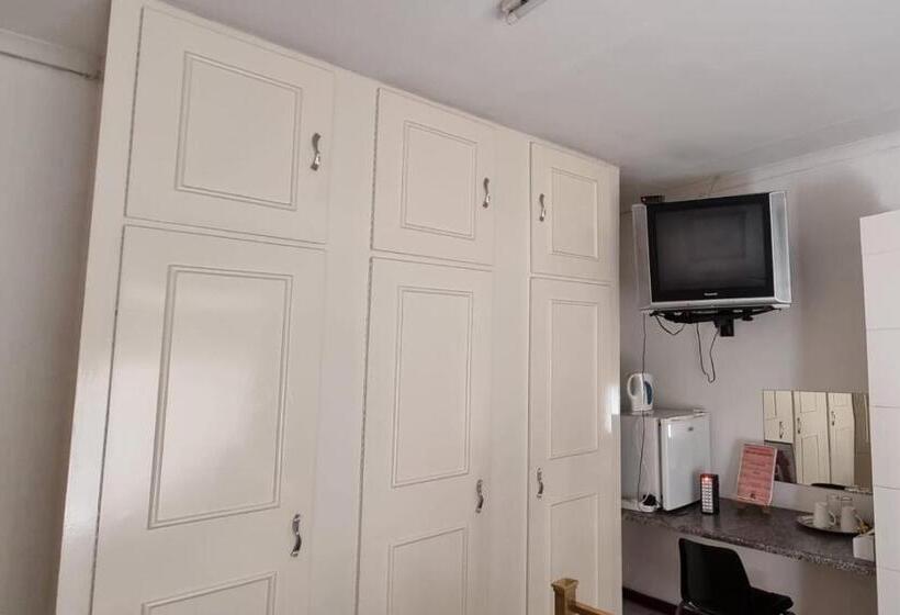 Fouriestreet 199 Bed And Breakfast