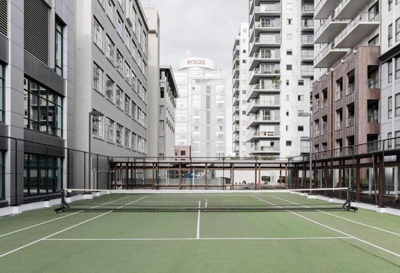 Heritage Apartments Auckland Cbd Rooftop Pool, Spas, Gyms & Saunas