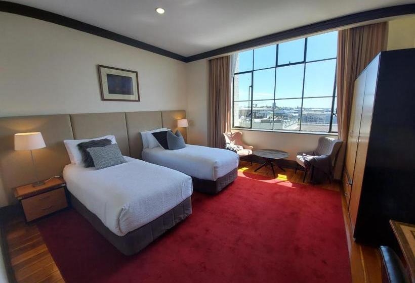 Heritage Apartments Auckland Cbd Rooftop Pool, Spas, Gyms & Saunas