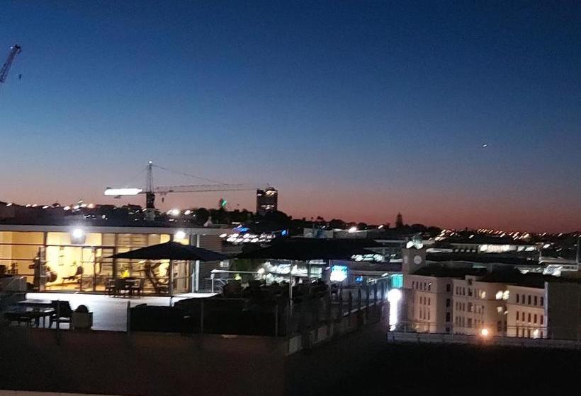 Heritage Apartments Auckland Cbd Rooftop Pool, Spas, Gyms & Saunas