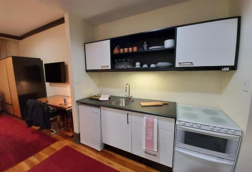 Heritage Apartments Auckland Cbd Rooftop Pool, Spas, Gyms & Saunas