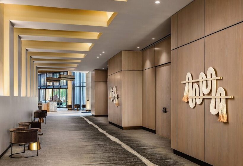 Ac Hotel By Marriott Phoenix Downtown