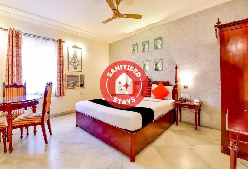 فندق Capital O 76784 Lmb