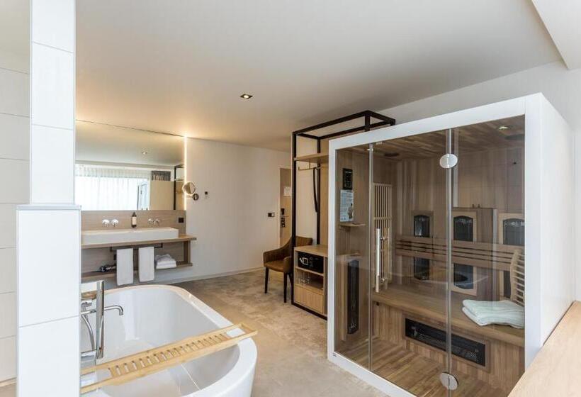 בית מלון כפרי De Rousch   4 Sterren Superieur