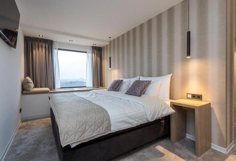 בית מלון כפרי De Rousch   4 Sterren Superieur