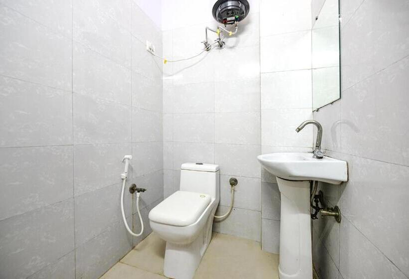 ホテル Fabexpress Golden Stone