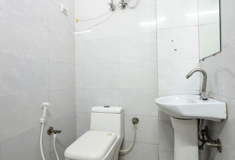 ホテル Fabexpress Golden Stone