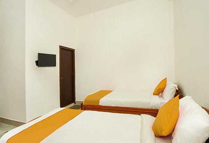 هتل Fabexpress Anurag Residency