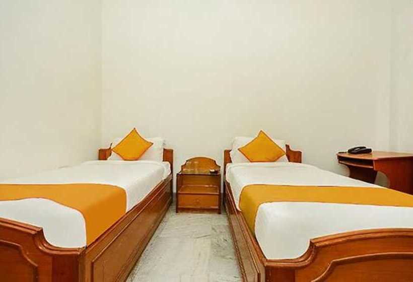 هتل Fabexpress Anurag Residency