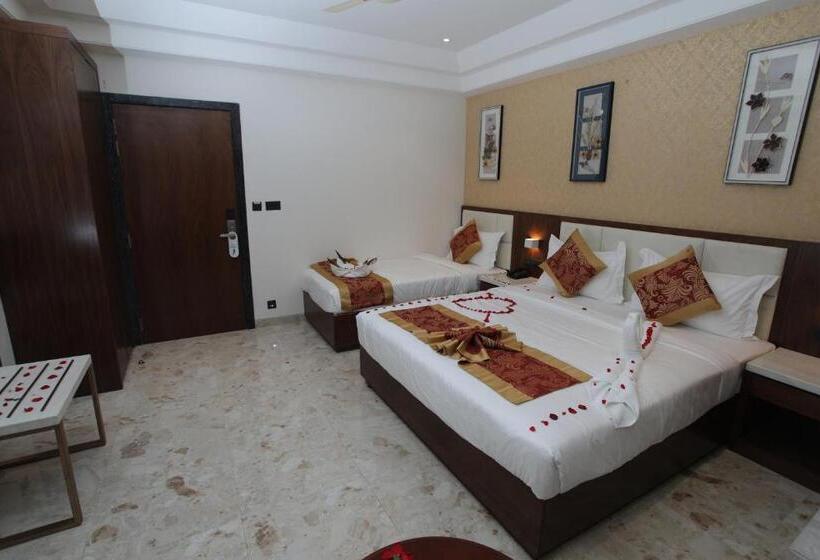 Hotel The Grand, Chittorgarh