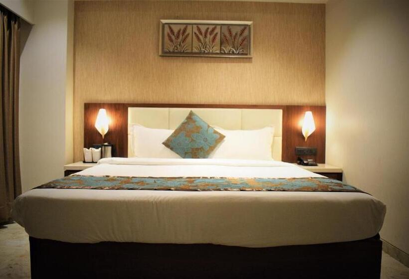 Hotel The Grand, Chittorgarh