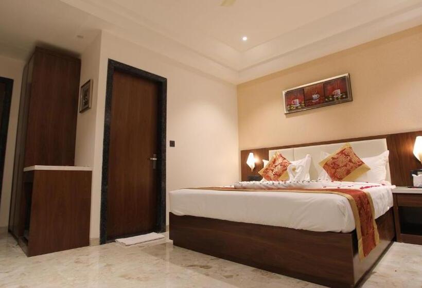 Hotel The Grand, Chittorgarh