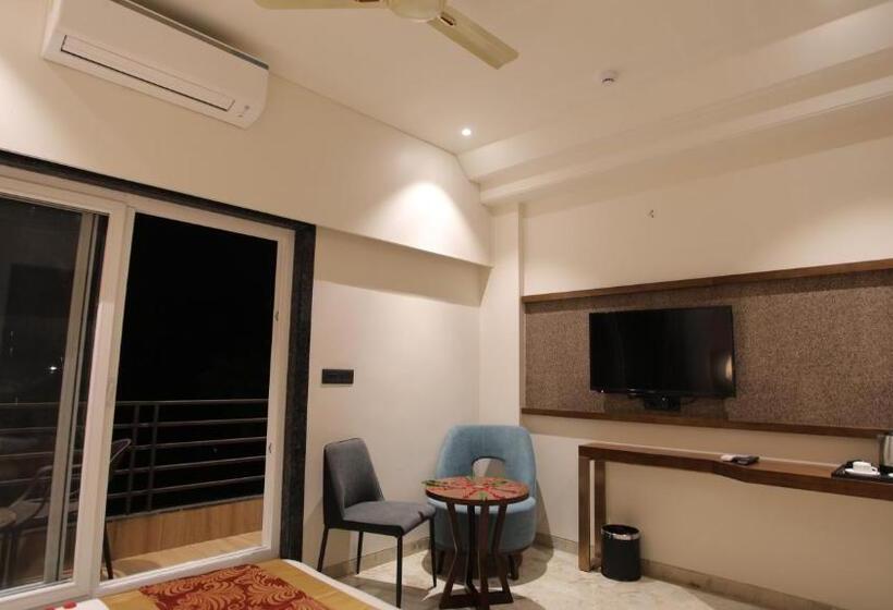 Hotel The Grand, Chittorgarh