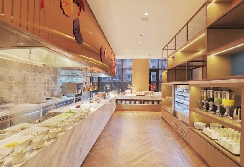 Отель Hilton Garden Inn Changzhou Jintan