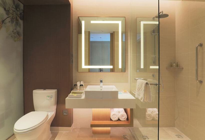 Отель Hilton Garden Inn Changzhou Jintan