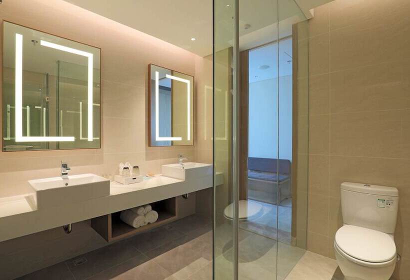 Отель Hilton Garden Inn Changzhou Jintan