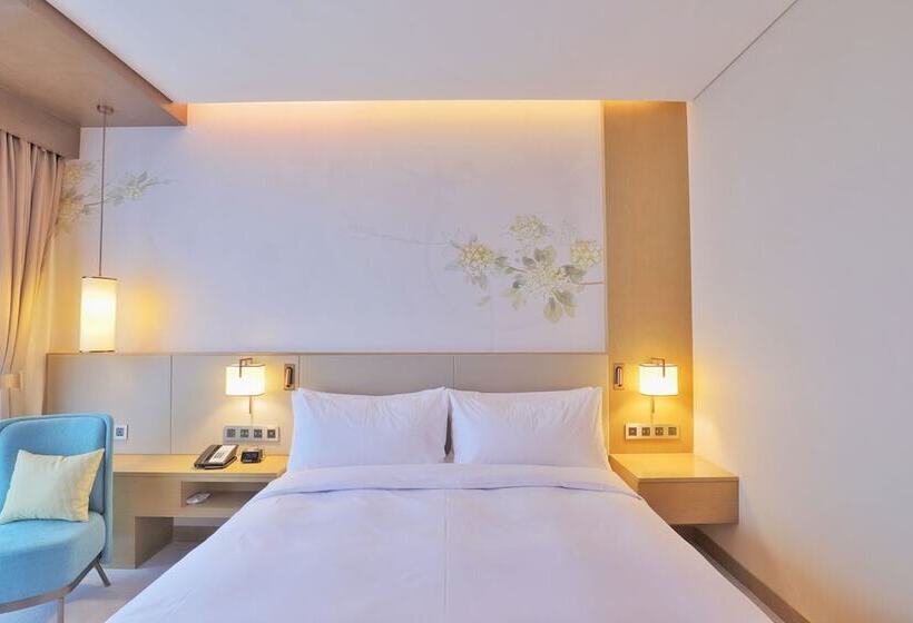 Отель Hilton Garden Inn Changzhou Jintan