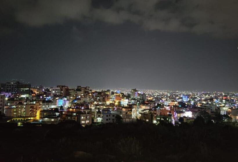 هتل Krishna Kathmandu