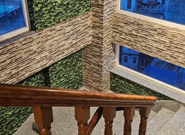 هتل Krishna Kathmandu