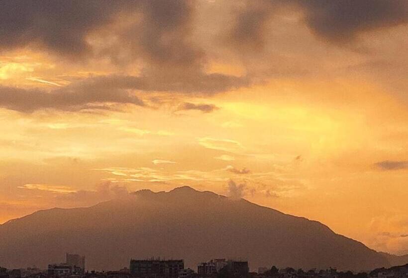 هتل Krishna Kathmandu