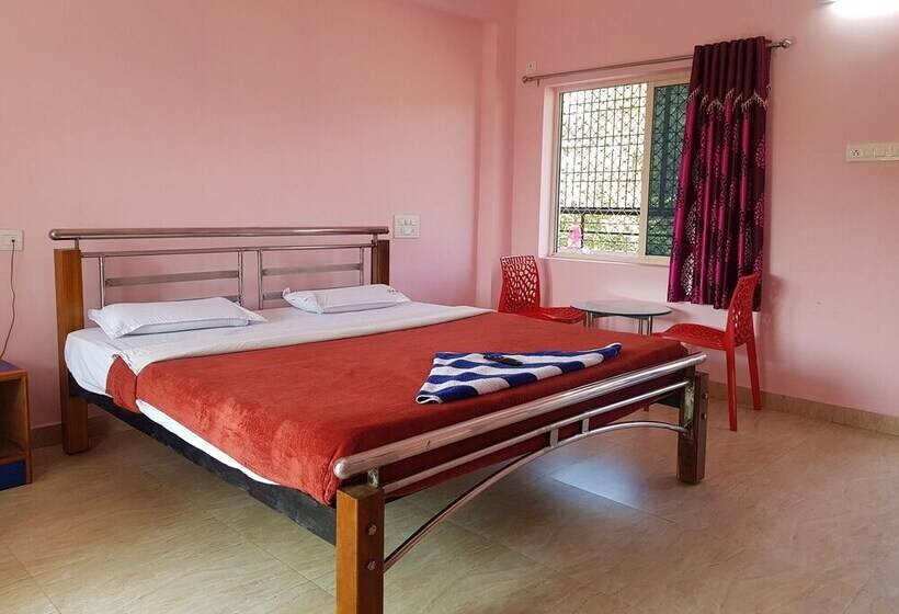 בית מלון כפרי Krishna Tara Comforts