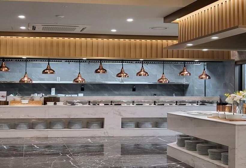 Layers Hotel Busan Hadan