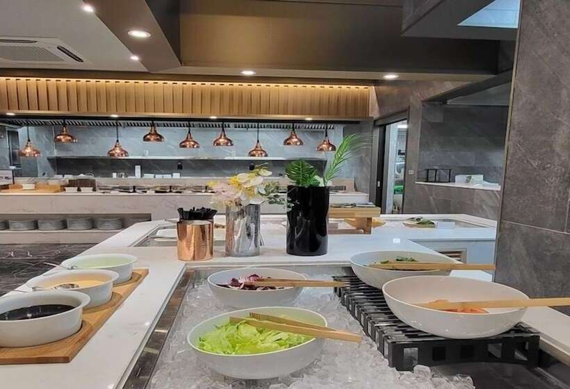 Layers Hotel Busan Hadan