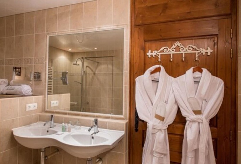 فندق Les Remparts Hôtels Et Demeures Historiques