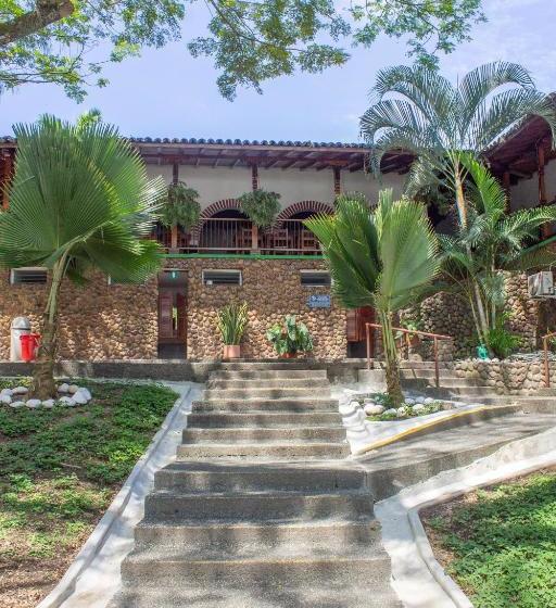 酒店 Máses El Danubio