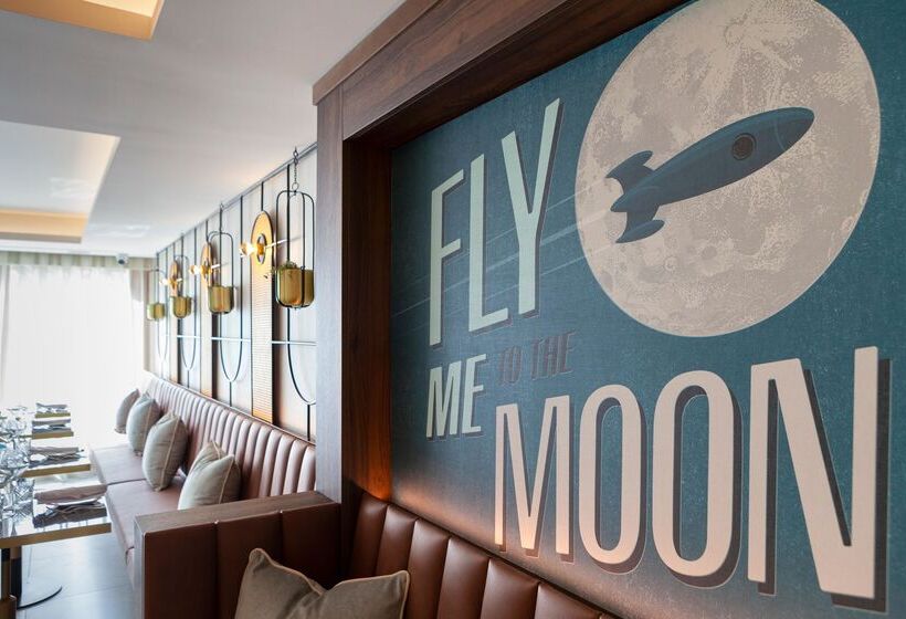 هتل Nivia Born Boutique