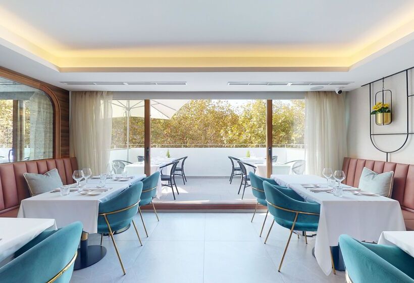 هتل Nivia Born Boutique