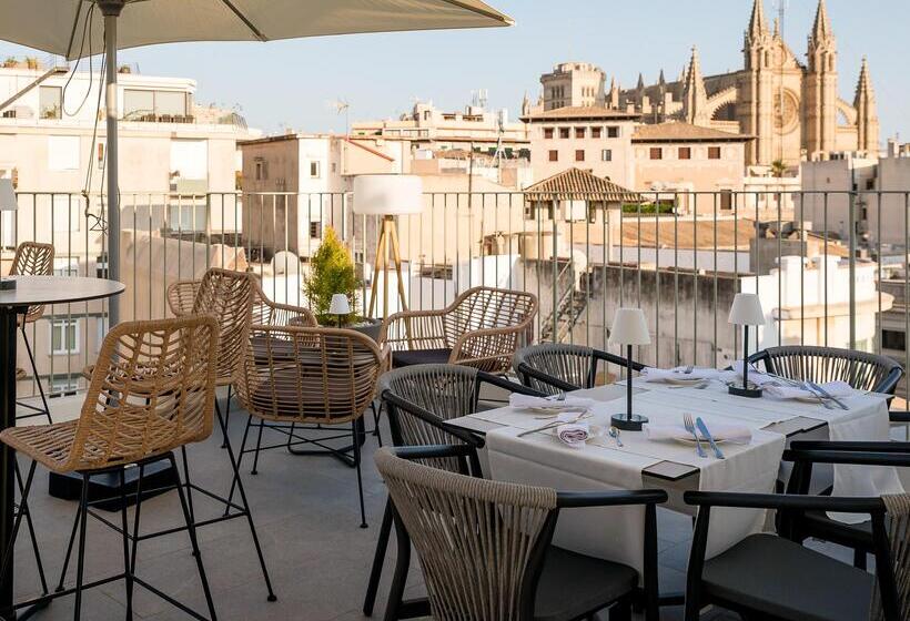 هتل Nivia Born Boutique