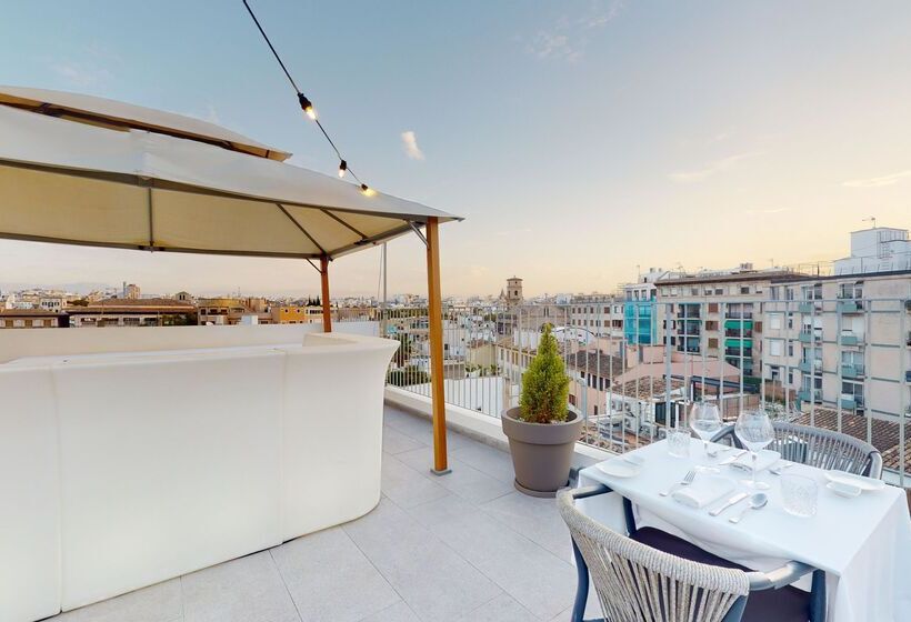 هتل Nivia Born Boutique