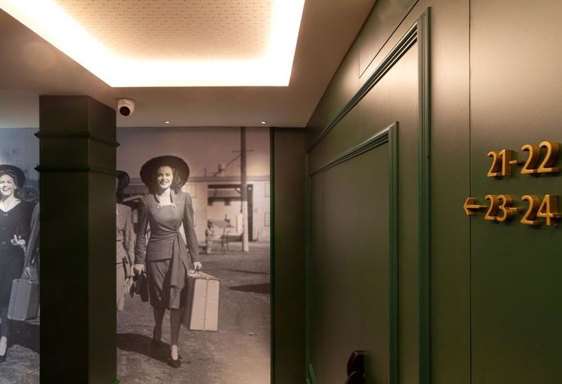 هتل Nivia Born Boutique