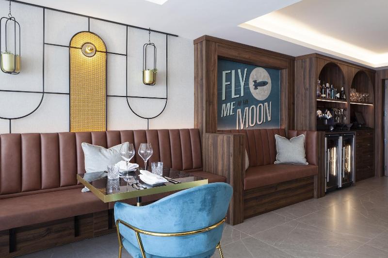 هتل Nivia Born Boutique