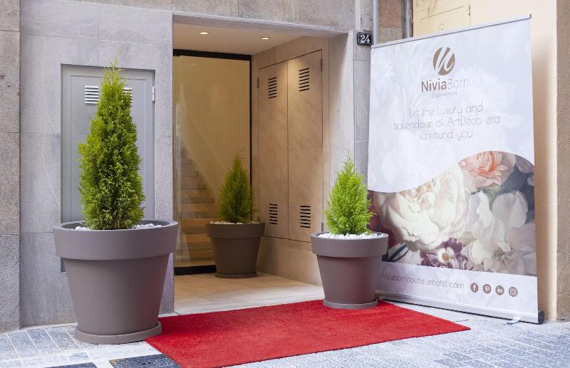 هتل Nivia Born Boutique