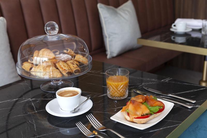 هتل Nivia Born Boutique