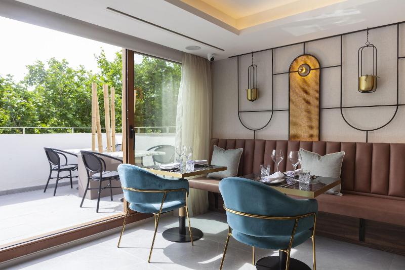 هتل Nivia Born Boutique