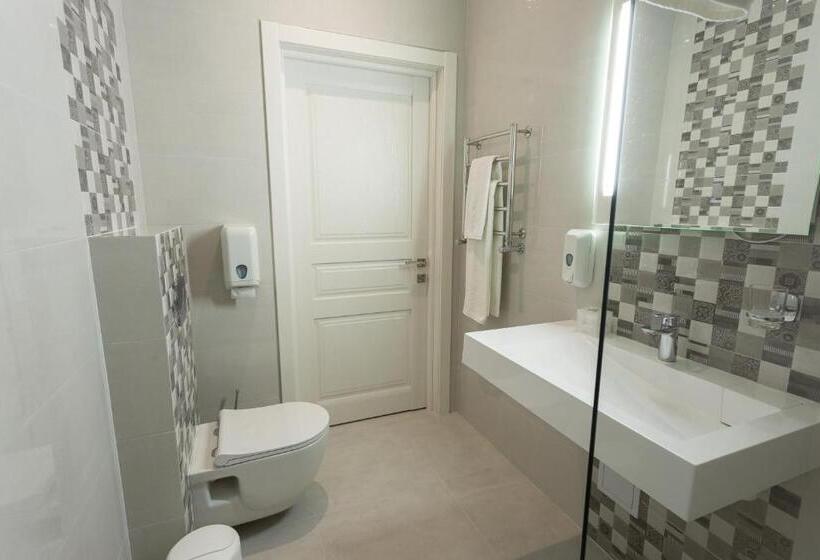 هتل Optima Collection Khmelnytskyi