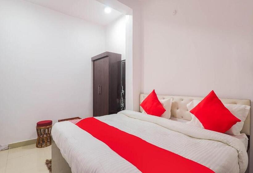 酒店 Spot On Royal Inn