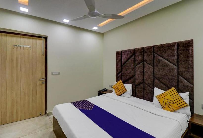 Отель Oyo 76162 New Shivani