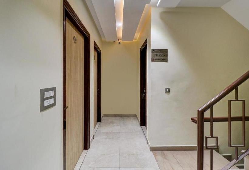 Отель Oyo 76162 New Shivani