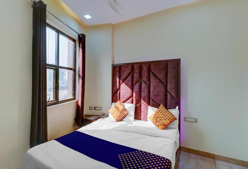 Отель Oyo 76162 New Shivani