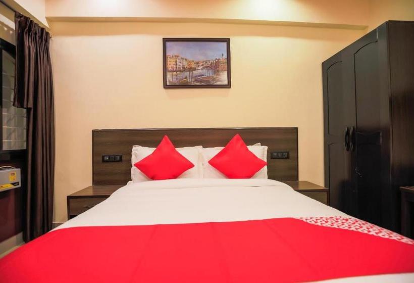 ホテル Oyo 76878 Azeem