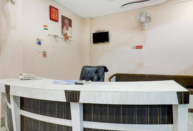 ホテル Oyo 77132 Hari Dham