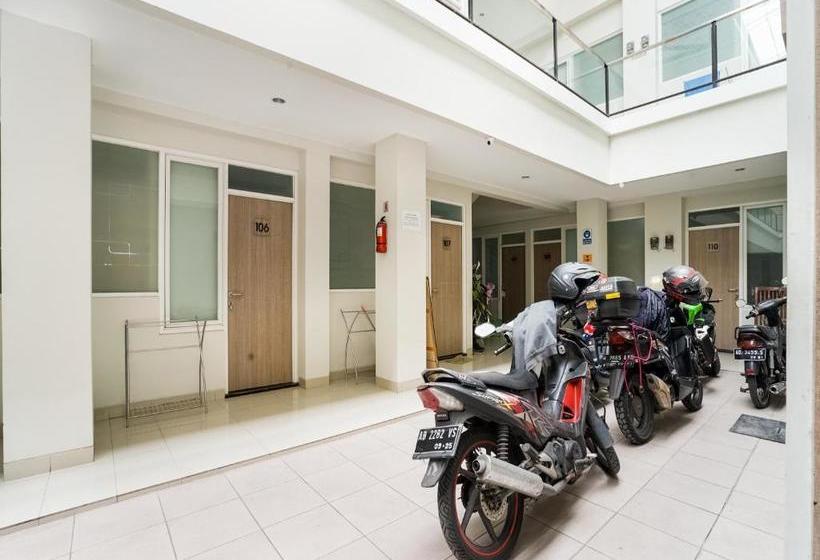 酒店 Oyo 90134 Santika Fidela