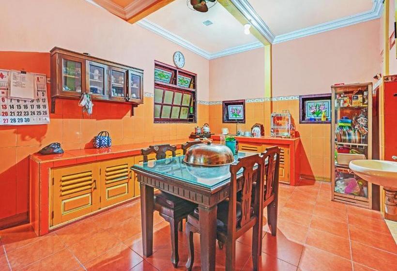 فندق Oyo 90139 Arival Homestay Syariah