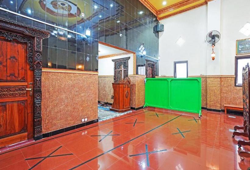 فندق Oyo 90139 Arival Homestay Syariah