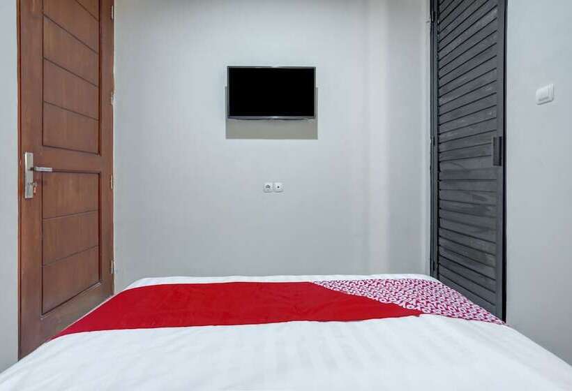 בית מלון כפרי Reddoorz Syariah Near Bypass Krian